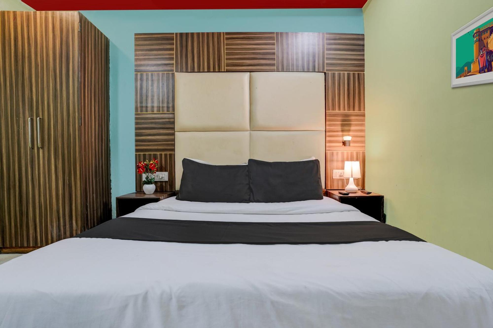 Oyo Hotel Blue Sapphire Residency Near Chhatrapati Shivaji International Airport Mumbai Exterior foto